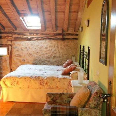 Casa Rural Calle Real Bed & Breakfast Torremocha de Ayllon Exterior photo