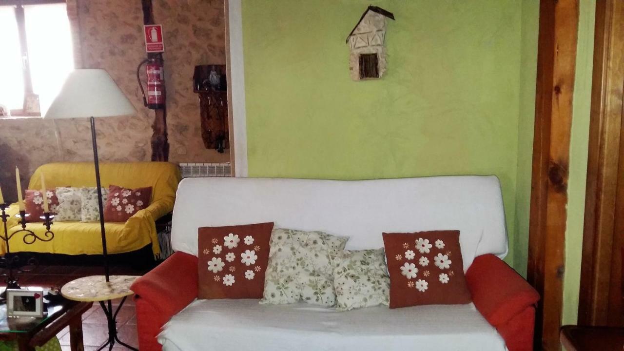Casa Rural Calle Real Bed & Breakfast Torremocha de Ayllon Exterior photo