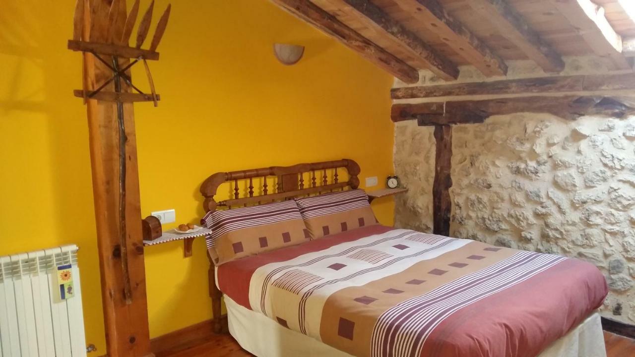 Casa Rural Calle Real Bed & Breakfast Torremocha de Ayllon Exterior photo